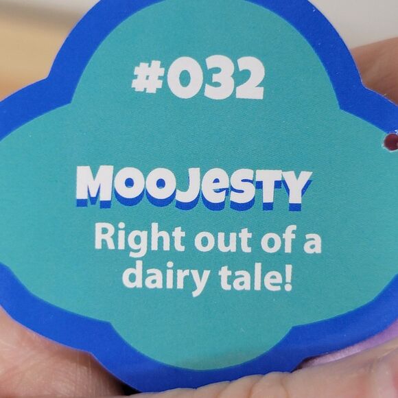 Cows vs Aliens: #032 Moojesty - w/ tag - Picture 2 of 4